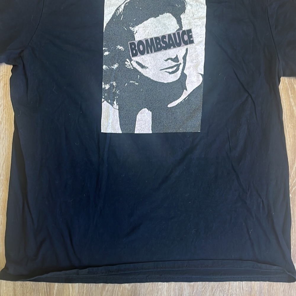 Anvil Black and White Graphic Bombsauce Short Sleeved Tee Shirt.  Size Large - Picture 5 of 10